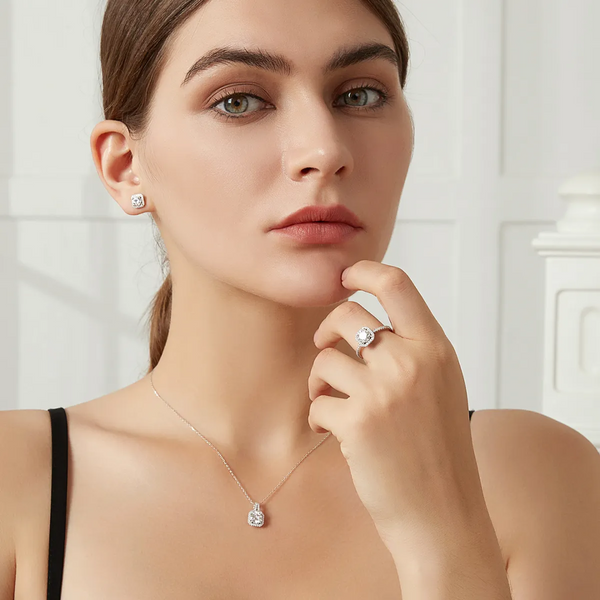Platonic 1 ct Starlit Glamour Silver Moissanite Pendant